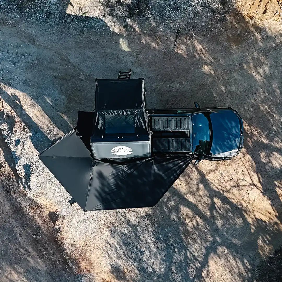 top view of the Free standing 270 awning with rooftop tent