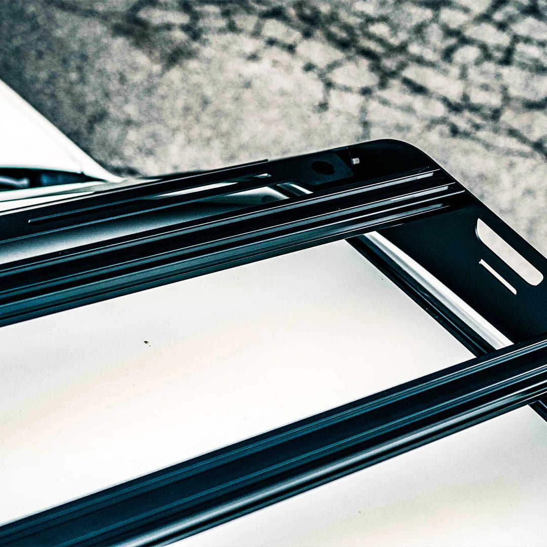 Top view of the VAN44 crossbars on a toyota land cruiser roof rack