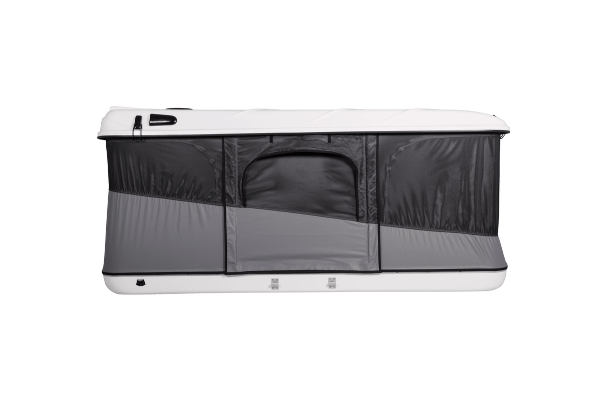 Side view of the white XL when windows and doors are closed