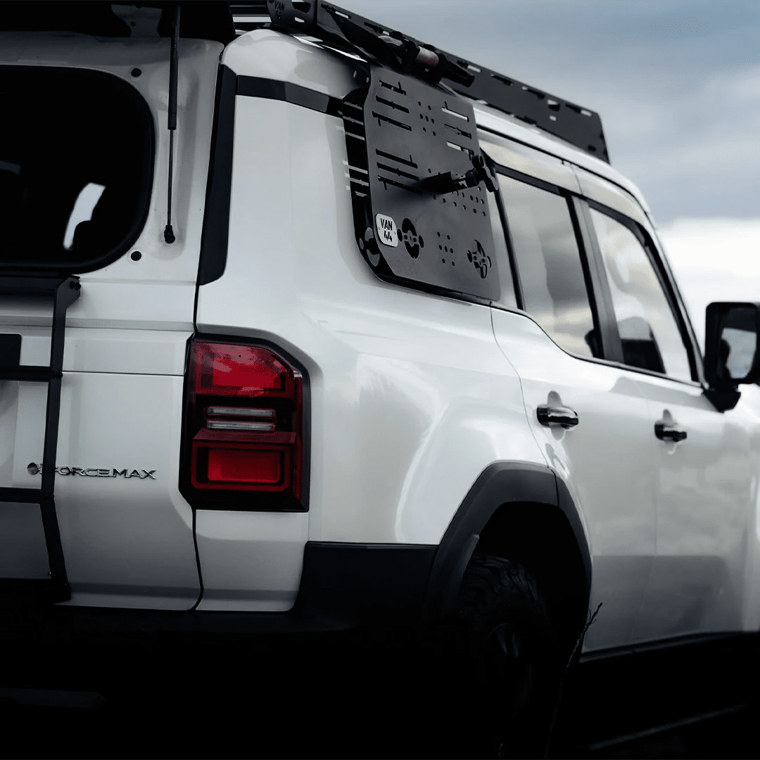 Side view of the roof rack with side molle panel organizer