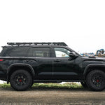 Rack de toit Van44 sur un Toyota Sequoia noir