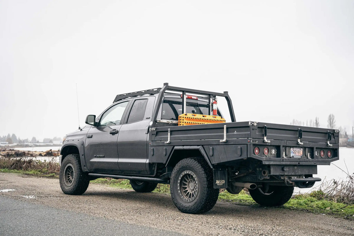 Vue arrière du toyota tundra de 2007 à 2021
